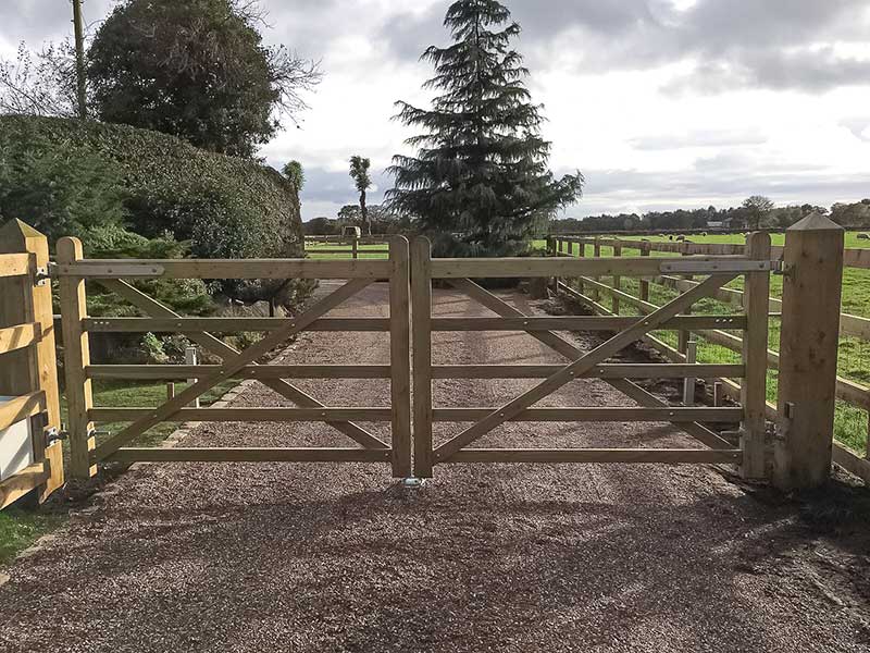 Wooden 5 Bar Farm Gates - Manual - Wood Farm Gate