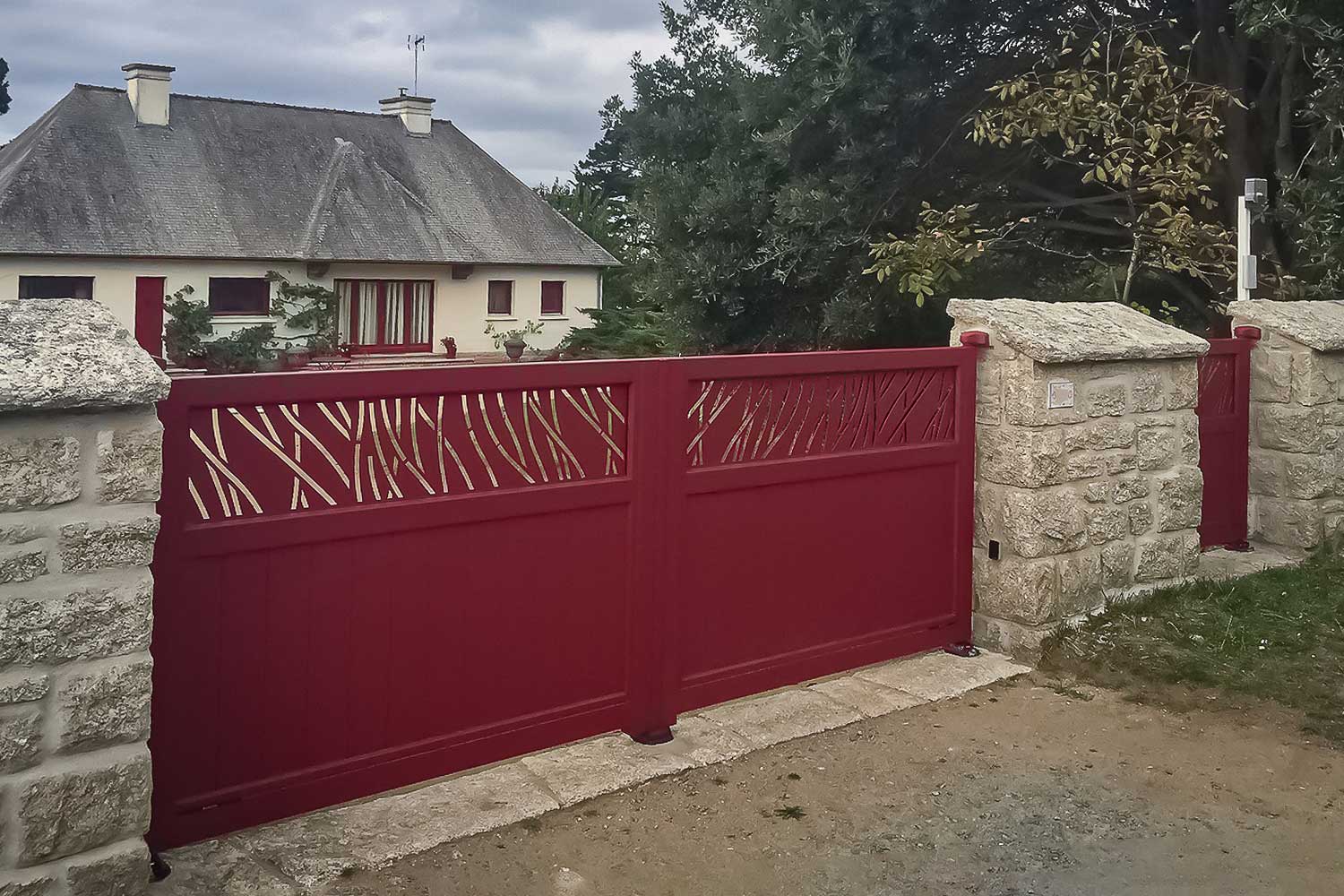Red MUZE SWING GATES AND PEDESTRIAN GATE RED
