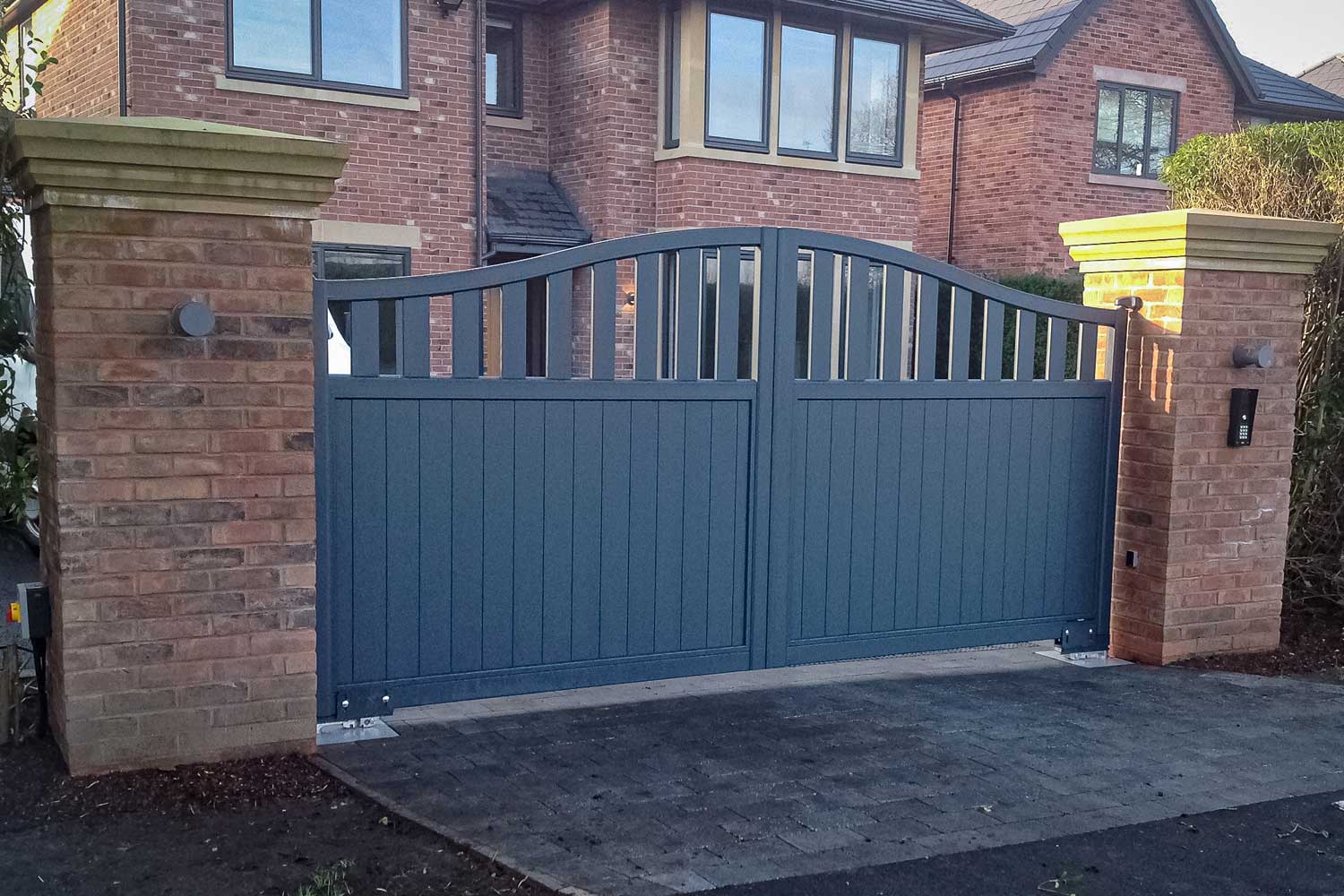 RODRIGUES SWING GATE ANTHRACITE GREY